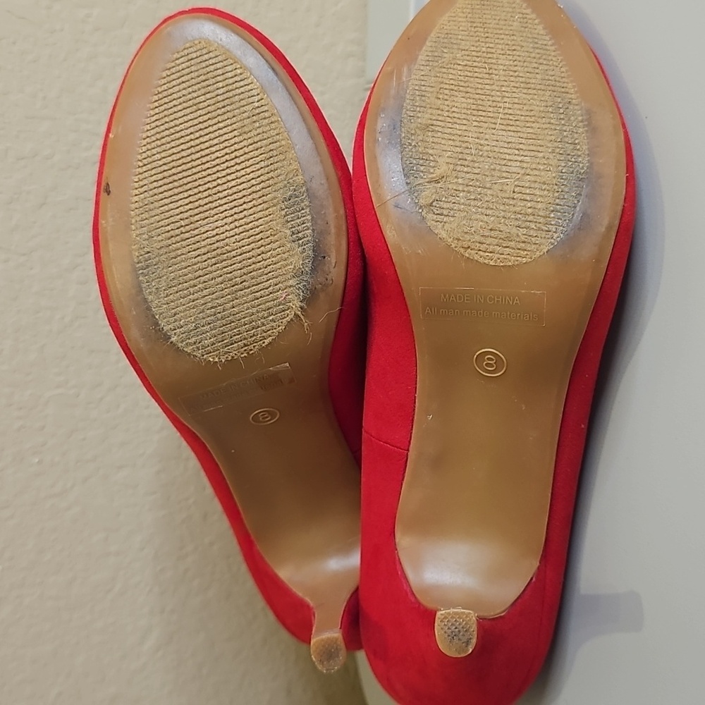 Dream Pairs Red Suede Heels Size 8 - Picture 3 of 3